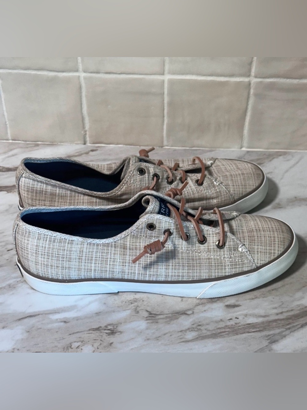 Sperry Top-Sider cream canvas boat shoes, Size US 10